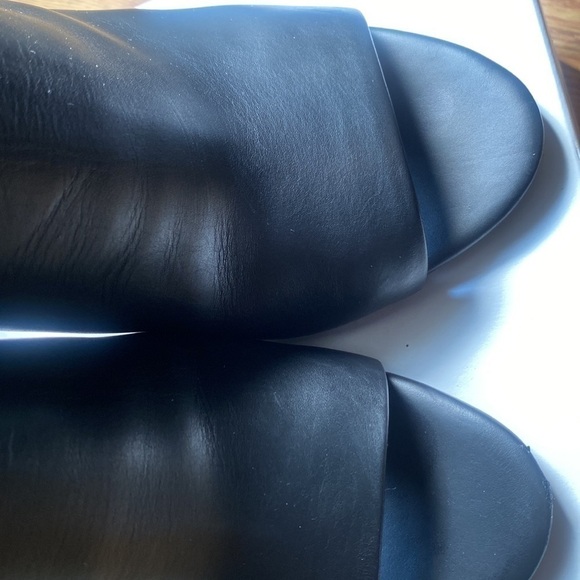 VINCE Woman black leather heels, size 9/39 - Picture 14 of 16